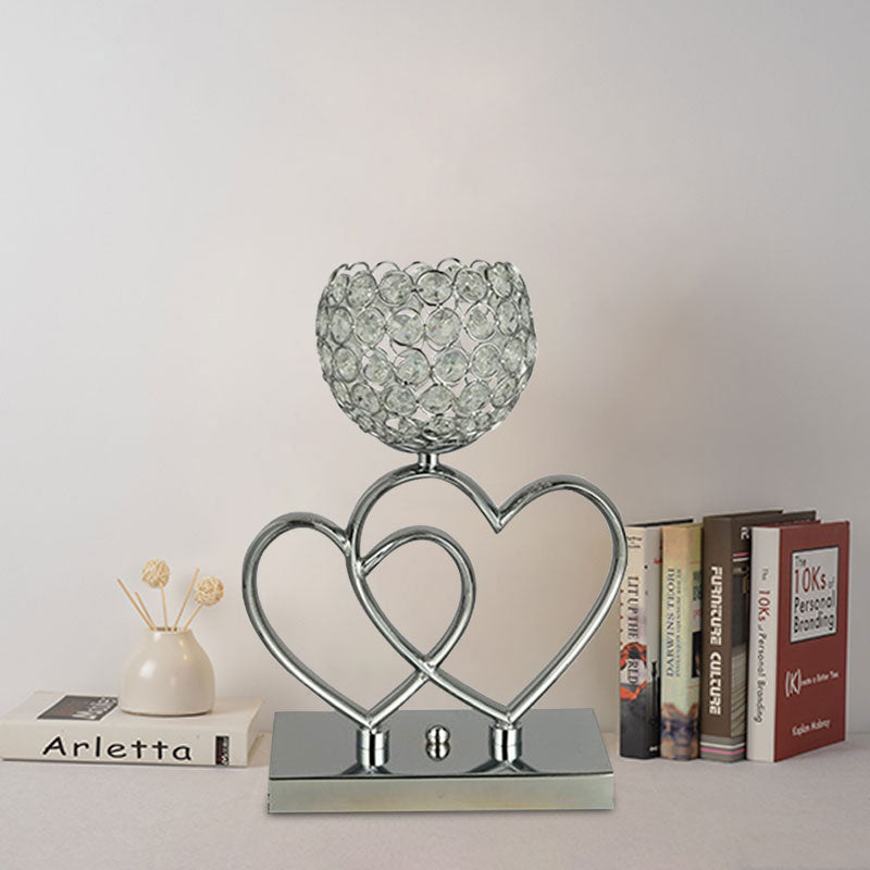 HeartGlow – Moderne LED Bordlampe med Hjerteformet Design