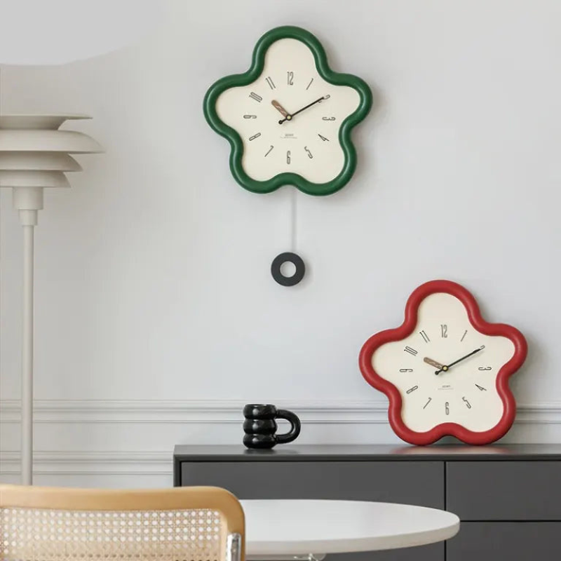 Viola – Blomstervægur med Lydløs Funktion og Elegant Design