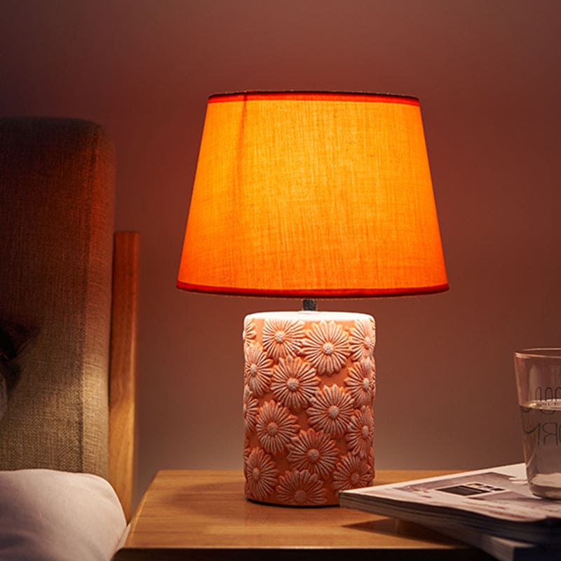 SolisBloom – Unik Bordlampe med Solsikkebase
