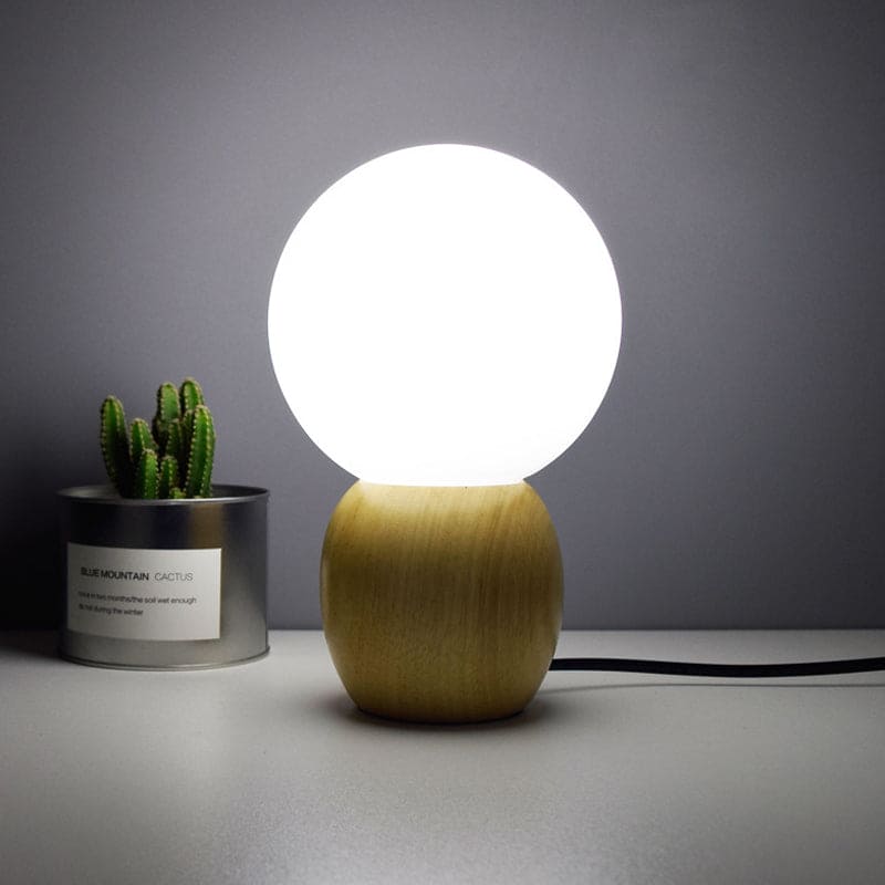 SoftLume Elegant Sengelampe – Naturligt Træ & Rund Glasskærm
