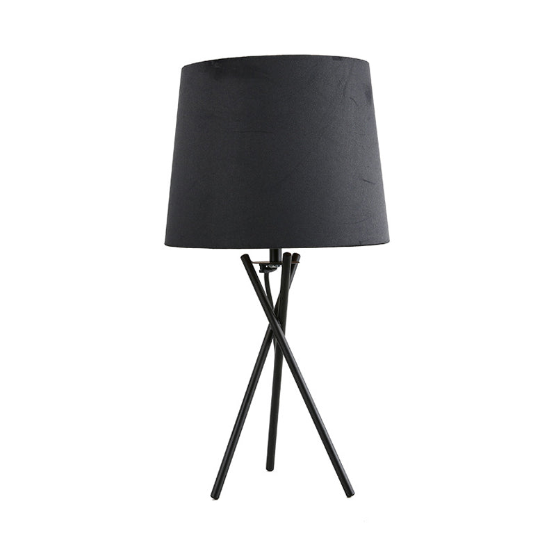 Glow – Moderne Rustik Lampe med Konisk Design