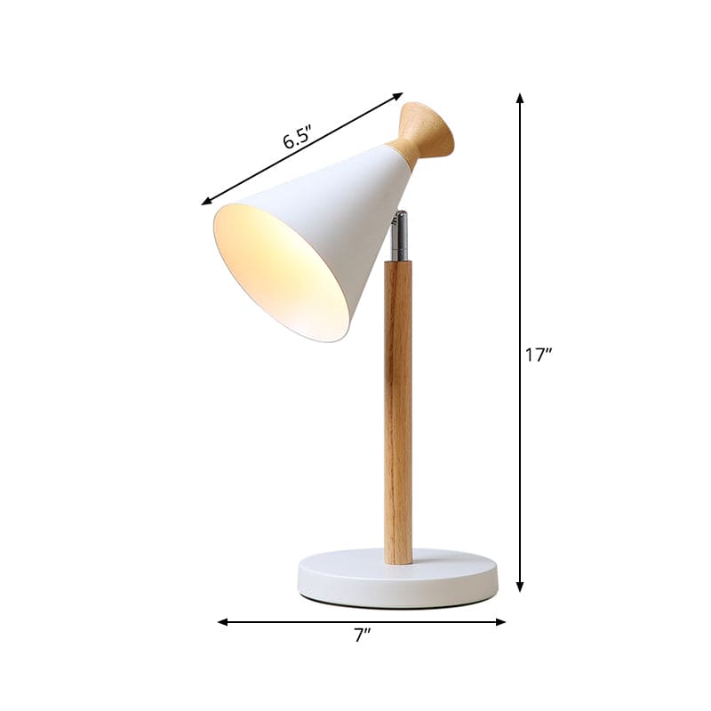 NordicGlow – Moderne Rustik Lampe med Konisk Design