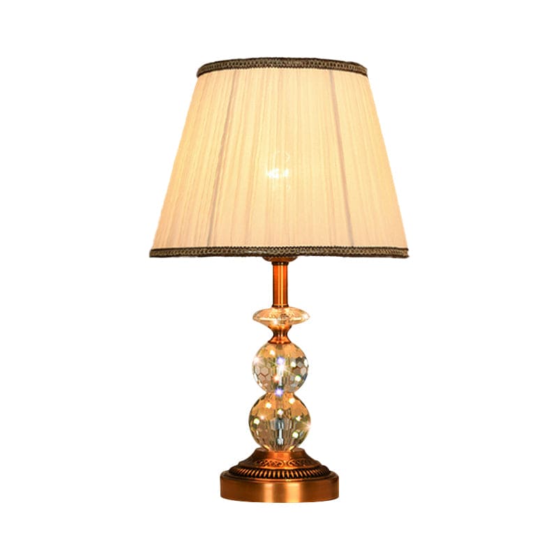 LumiCrystal – Elegant Bordlampe med Facetslebne Krystalkugler