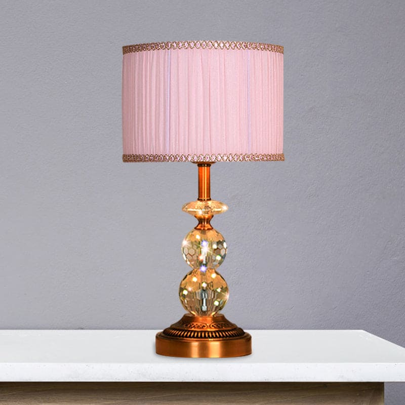 LumiCrystal – Elegant Bordlampe med Facetslebne Krystalkugler