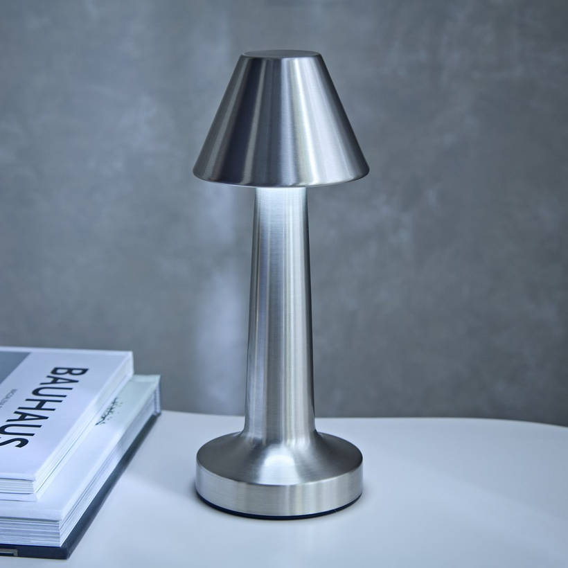 LumiCone - Slank konisk moderne bordlampe