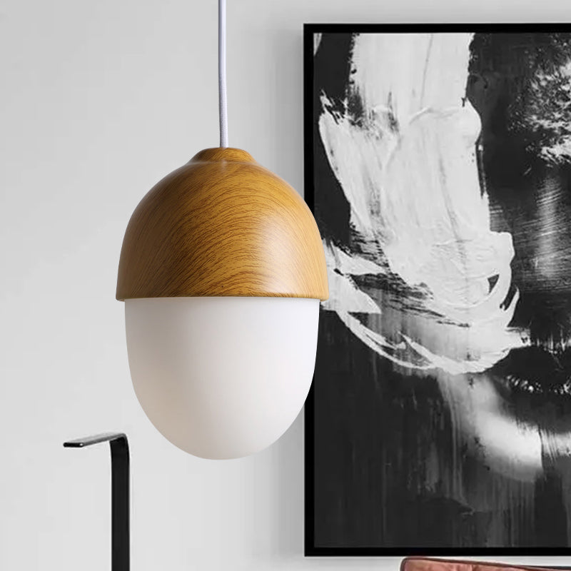 LumiNut - Moderne nøddeformet pendel med glas- og træelementer