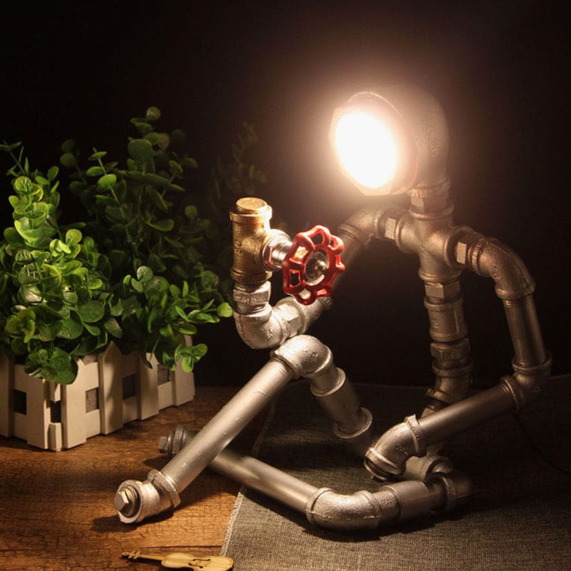 MechForma Industriel Bordlampe – Kreativt Menneskeformet Design