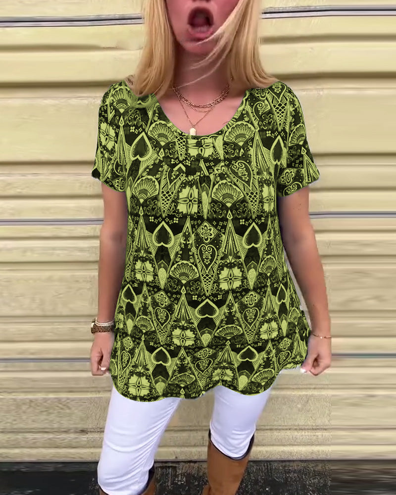 Nova – Retro Sommer T-Shirt med Tidløst Design