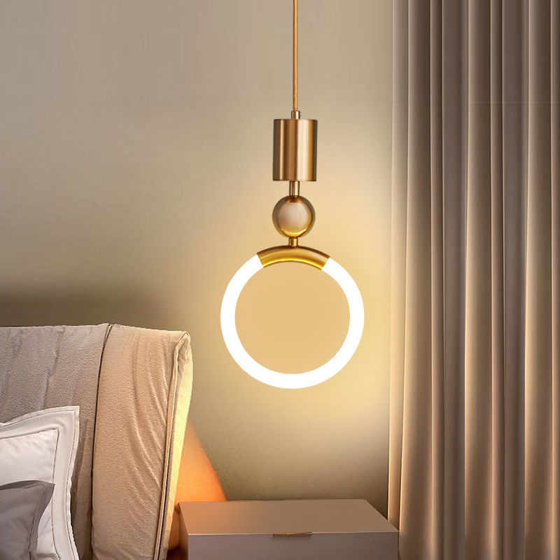 Aria – Moderne Pendellampe med Skulpturelt Udtryk