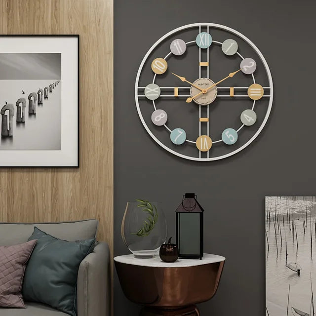 VintageTime Elegant Vægur – Klassisk Design med Lydløs Mekanisme