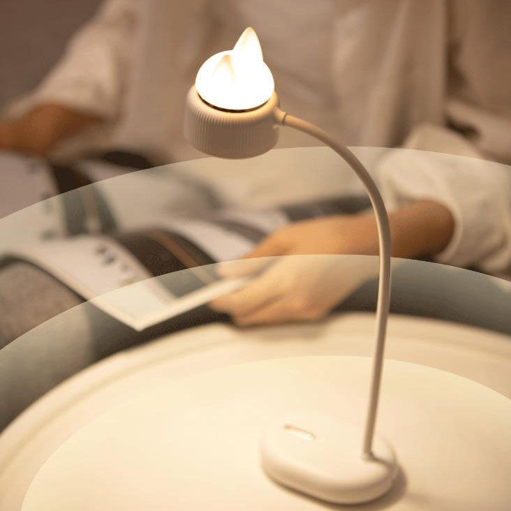 GlowLamp- Moderne LED-bordlampe med katteøredesign