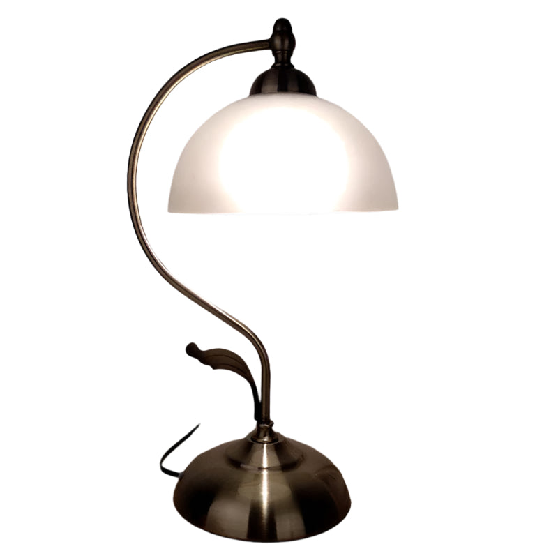 Lunara – Bærbar Bordlampe med Vintage Charme