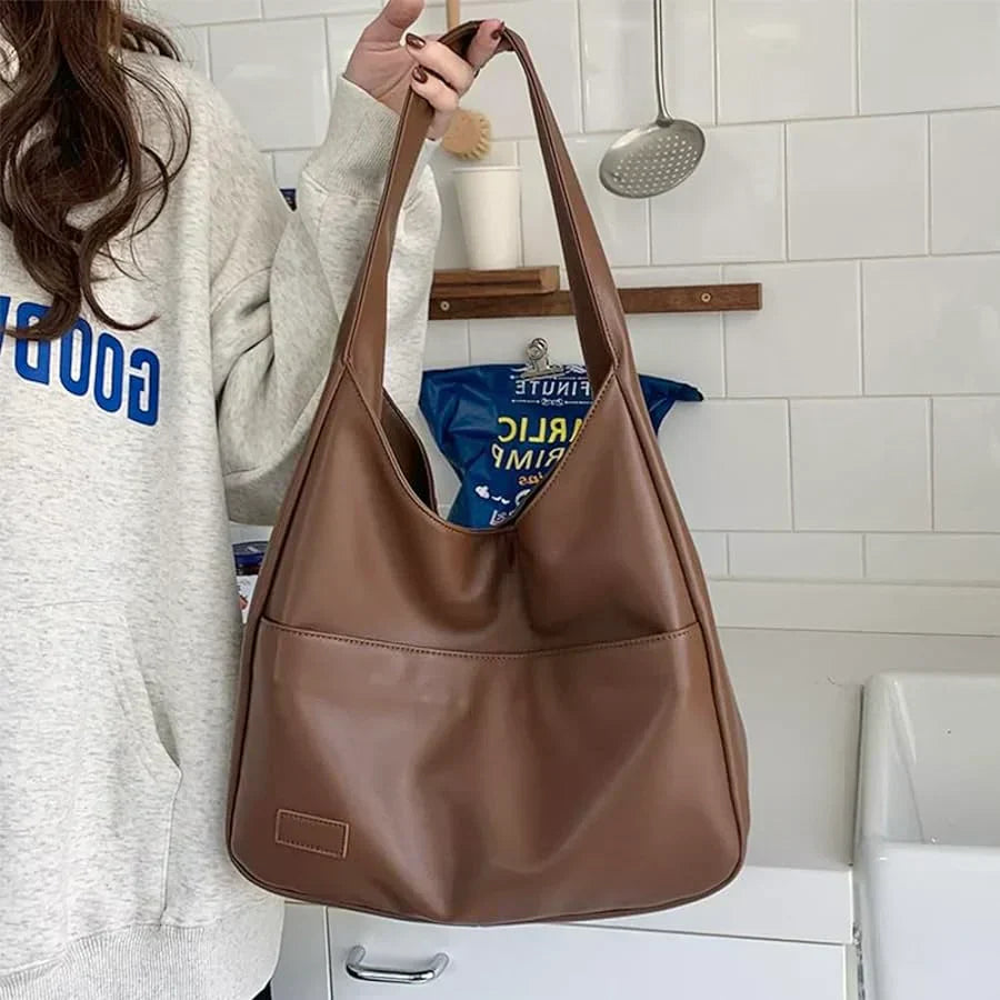 Ida - Tidløs Hobo-taske i læder for ubesværet elegance