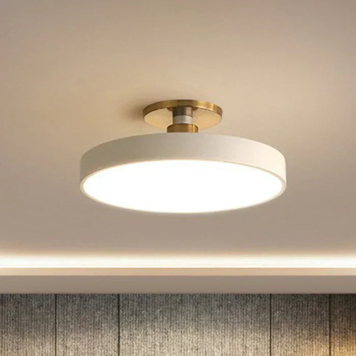 ArcticGlow – Ren nordisk loftslampe