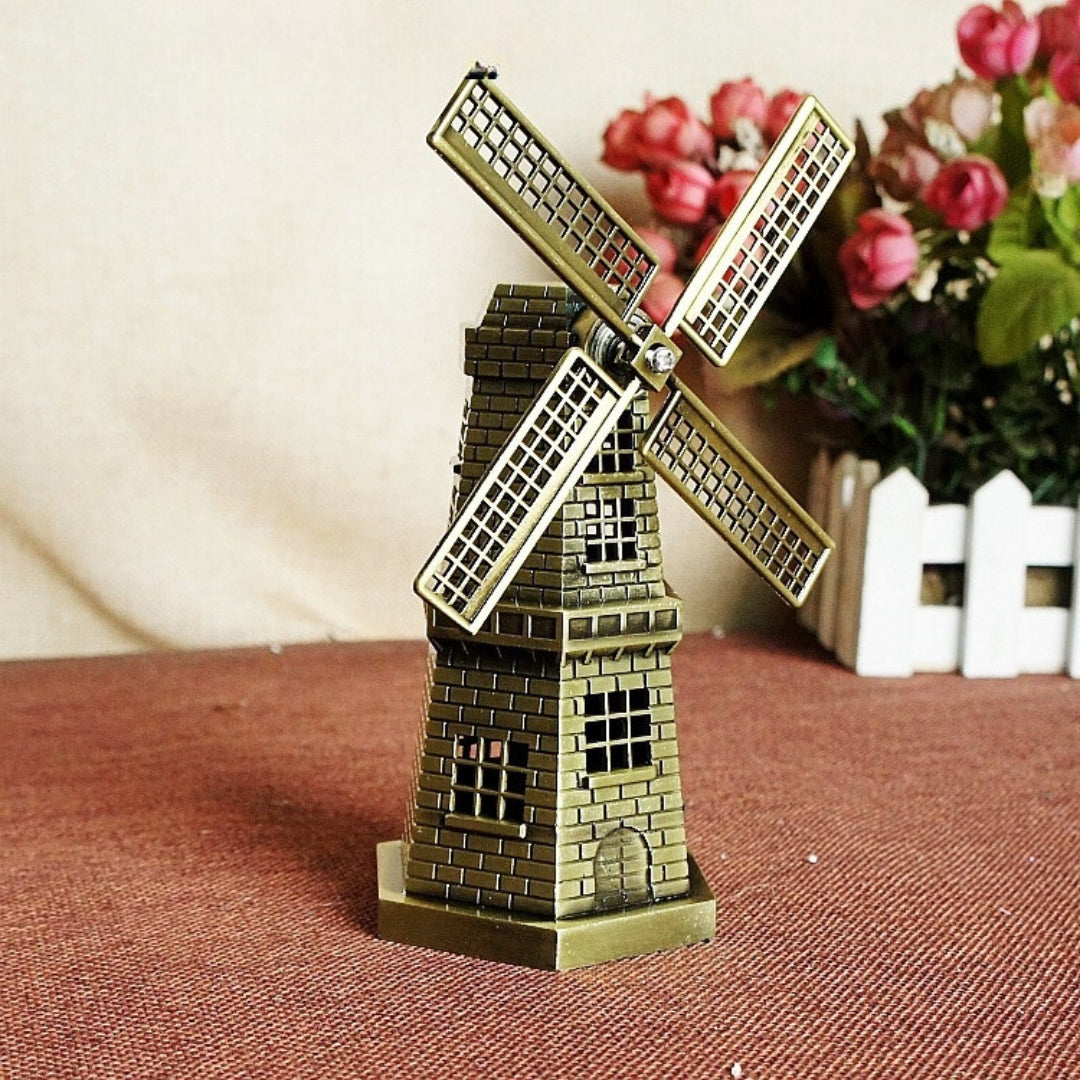 FamousEmpire - Pariserfigurer i miniaturemetal