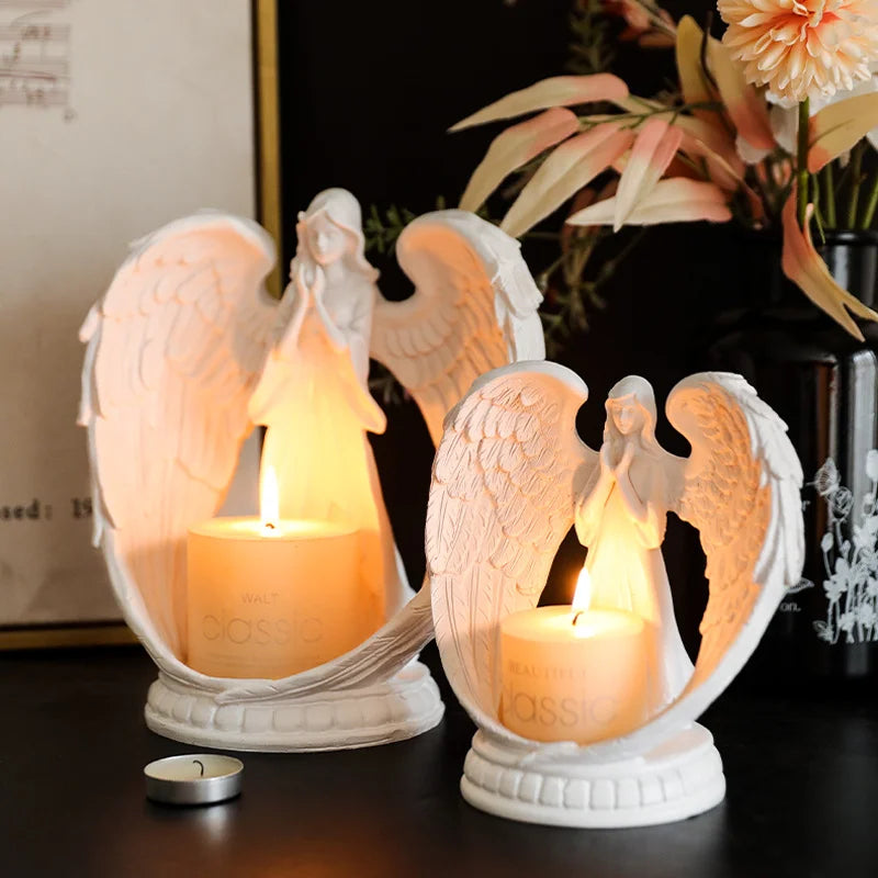 AngelAura Elegant Englefigur med Lysestage – Stemningsfuld Dekoration