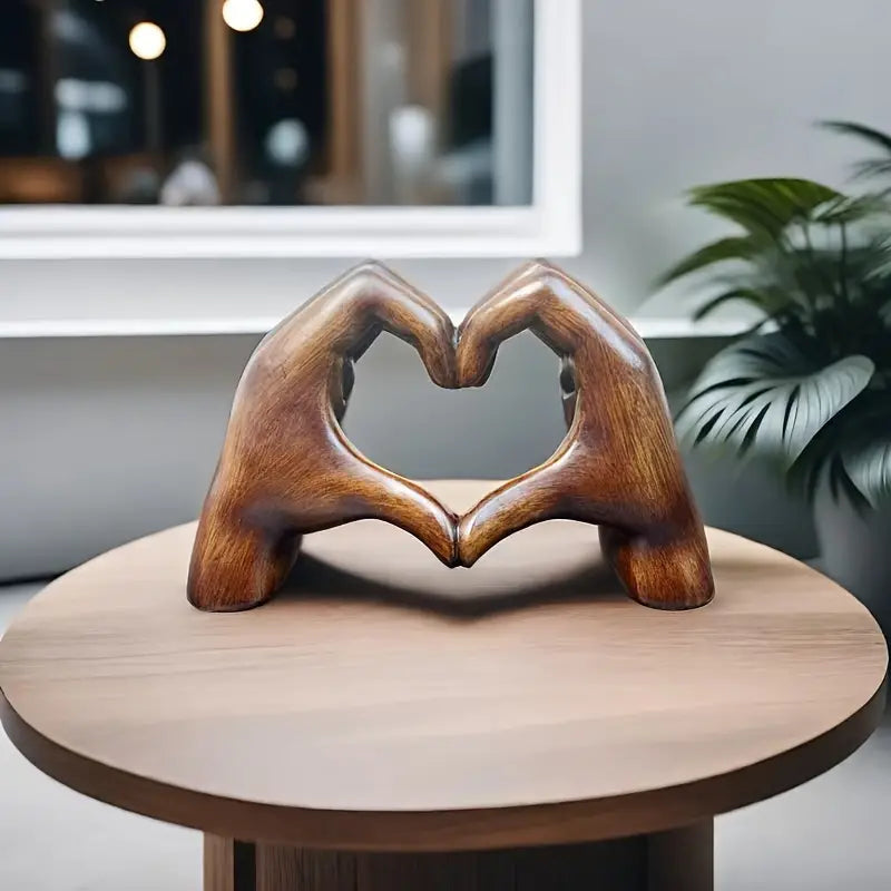 Lovenest Elegant harpiksskulptur - symbol på kærlighed og hengivenhed