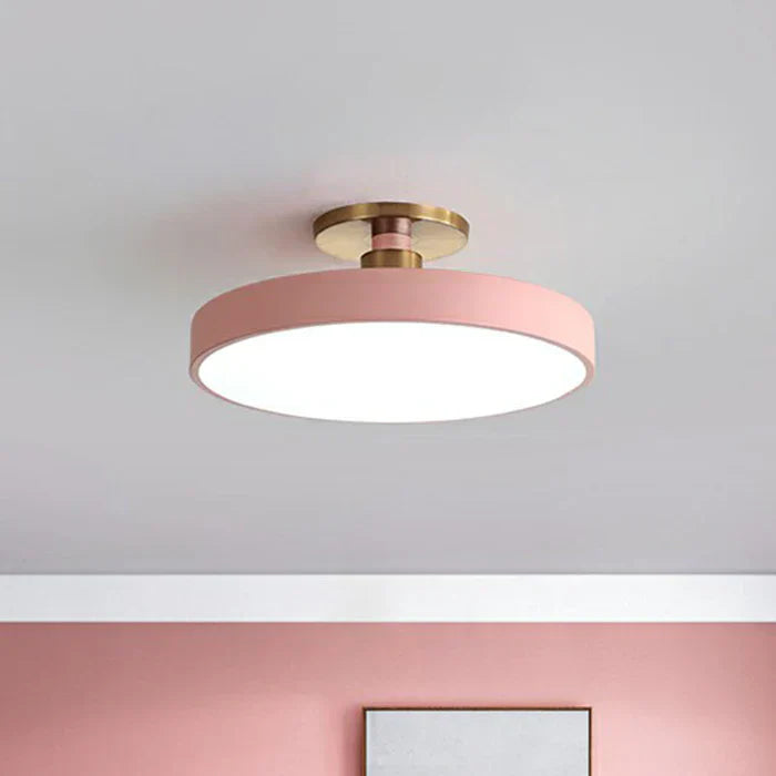 ArcticGlow – Ren nordisk loftslampe