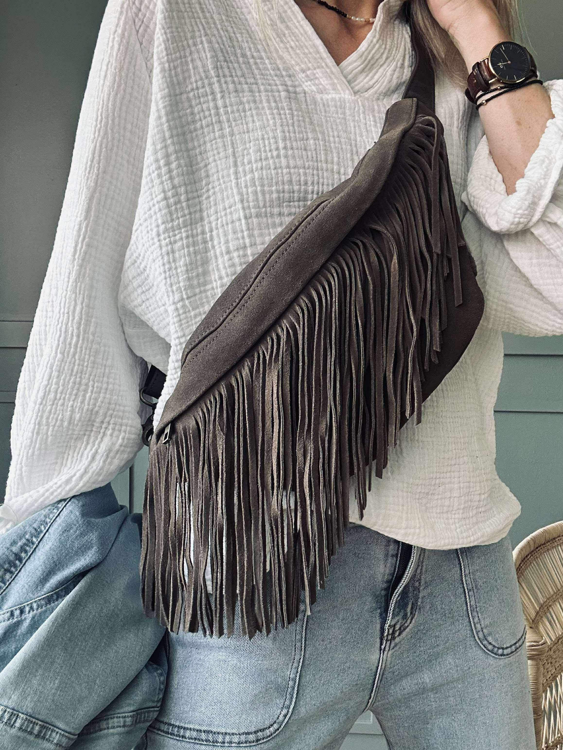 Klarise - Brun Lædermavetaske med Frynser til Boho-Chic Stil