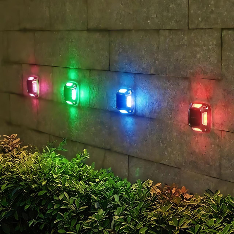 GlowPath – Farverige solcelledrevne LED-vejlys