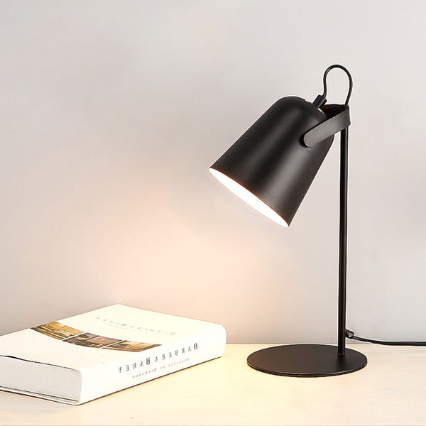 LumiTouch – Minimalistisk Bordlampe med Stativfod og Berøringsfølsom Betjening