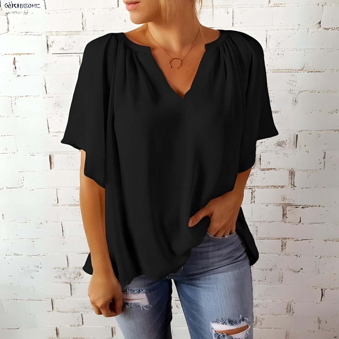 Amelia Elegant V-Hals Bluse med Korte Ærmer – Tidløs Stil & Komfort