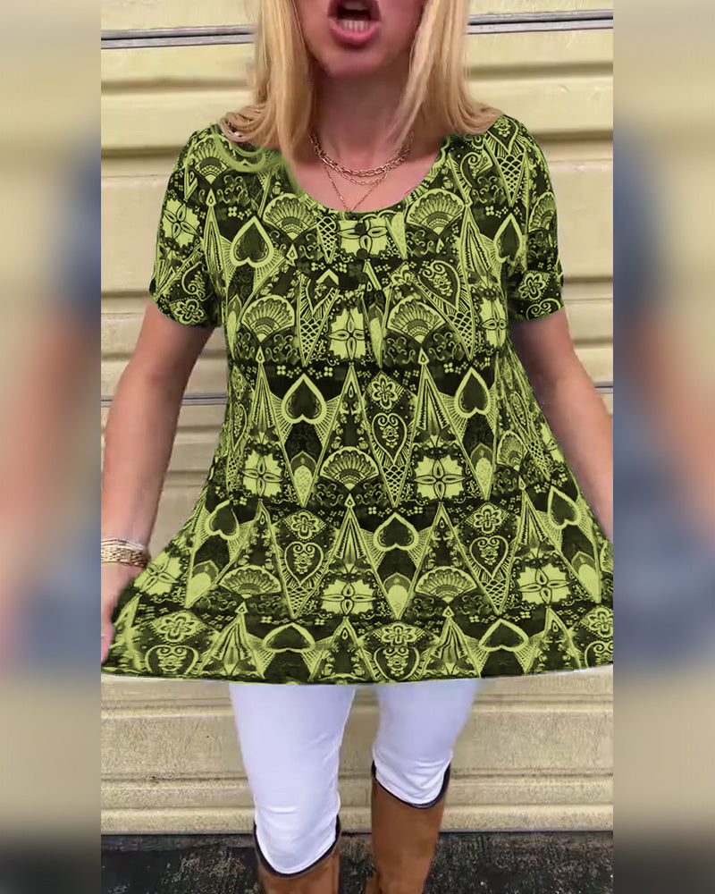 Nova – Retro Sommer T-Shirt med Tidløst Design