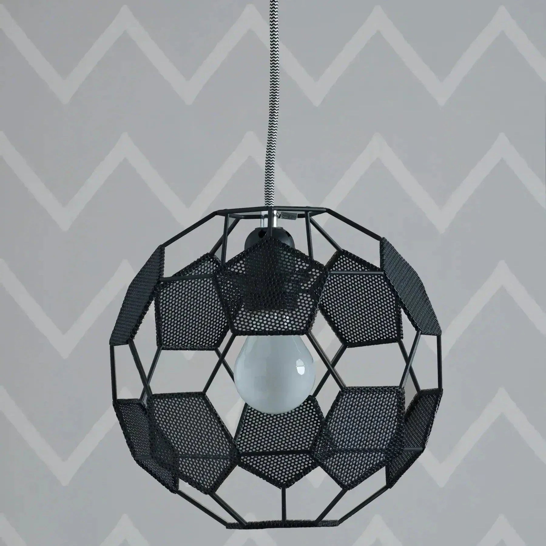 StrikerGlow – Loftslampe med Fodboldtema til Sportselskere