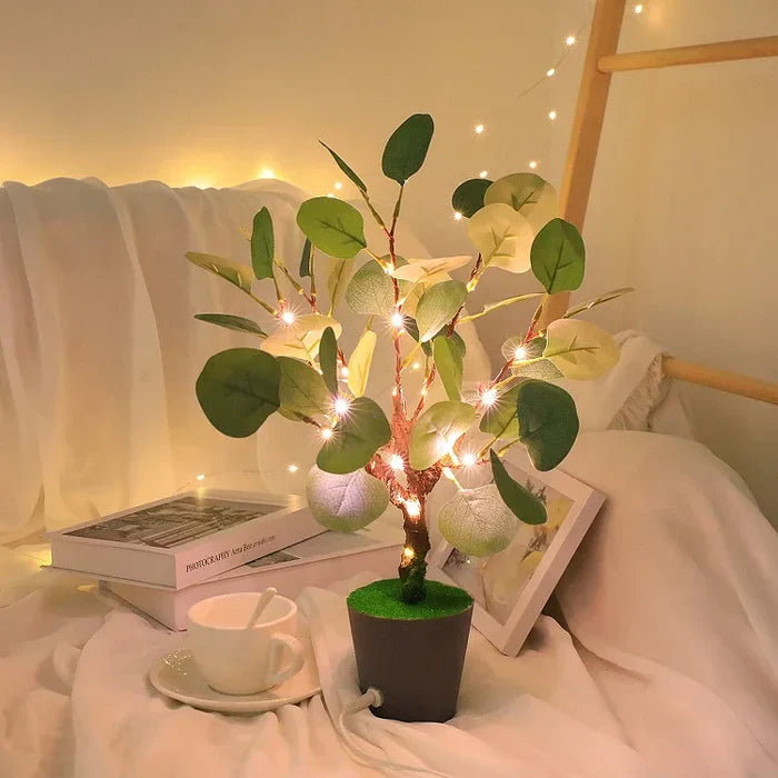 TwinkleBranch - LED-natlys med julegren og dekorativ potte