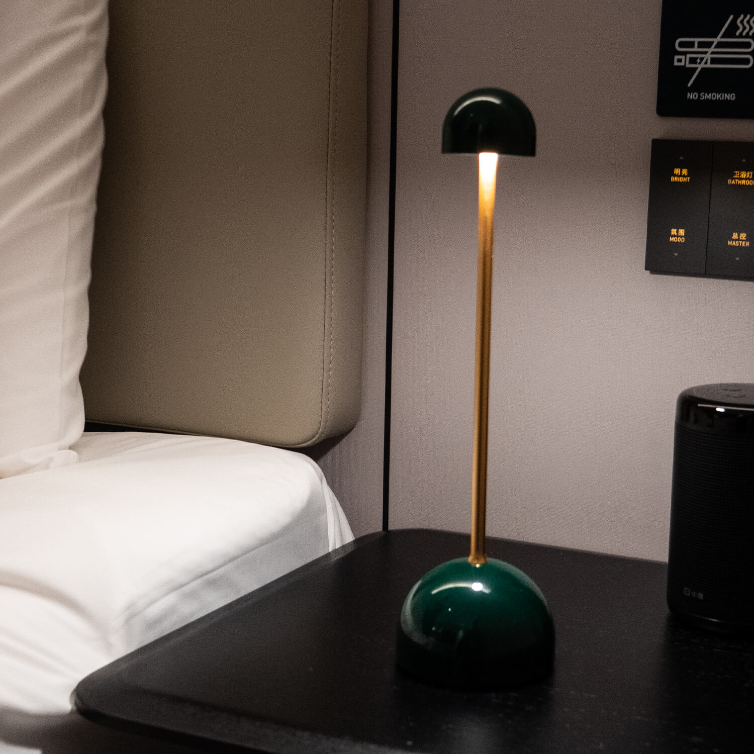 GlowFlex Trådløs Bordlampe