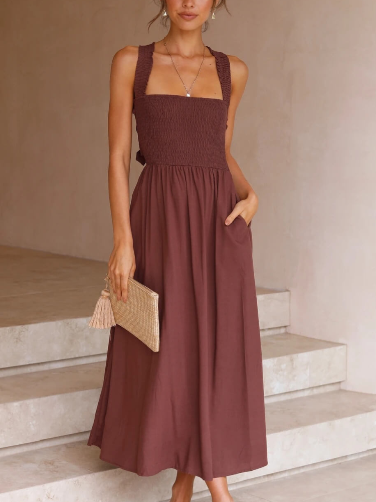 Selena - Elegant Halterneck Midikjole