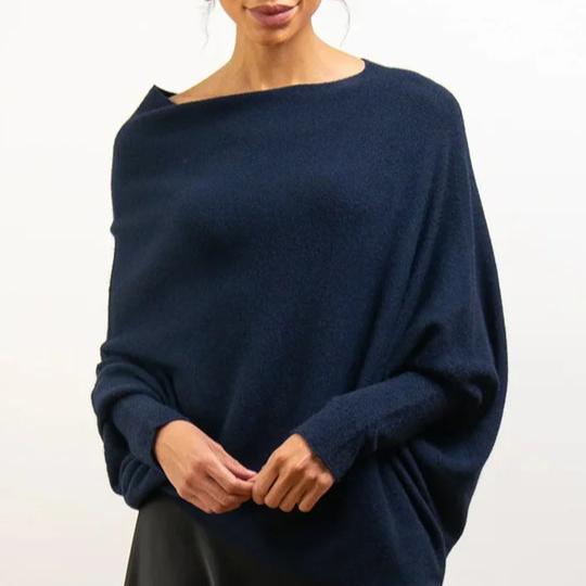 Larina - Overdimensioneret draperet sweater med rund hals