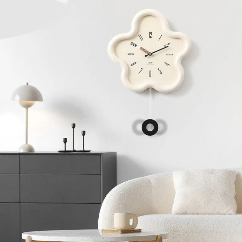 Viola – Blomstervægur med Lydløs Funktion og Elegant Design