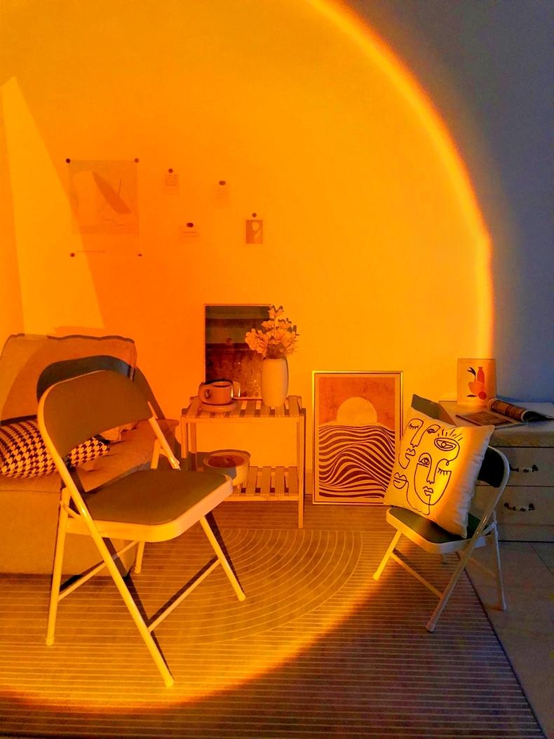 CosmoGlow Astronaut LED Bordlampe – Skab en Magisk Kosmisk Stemning