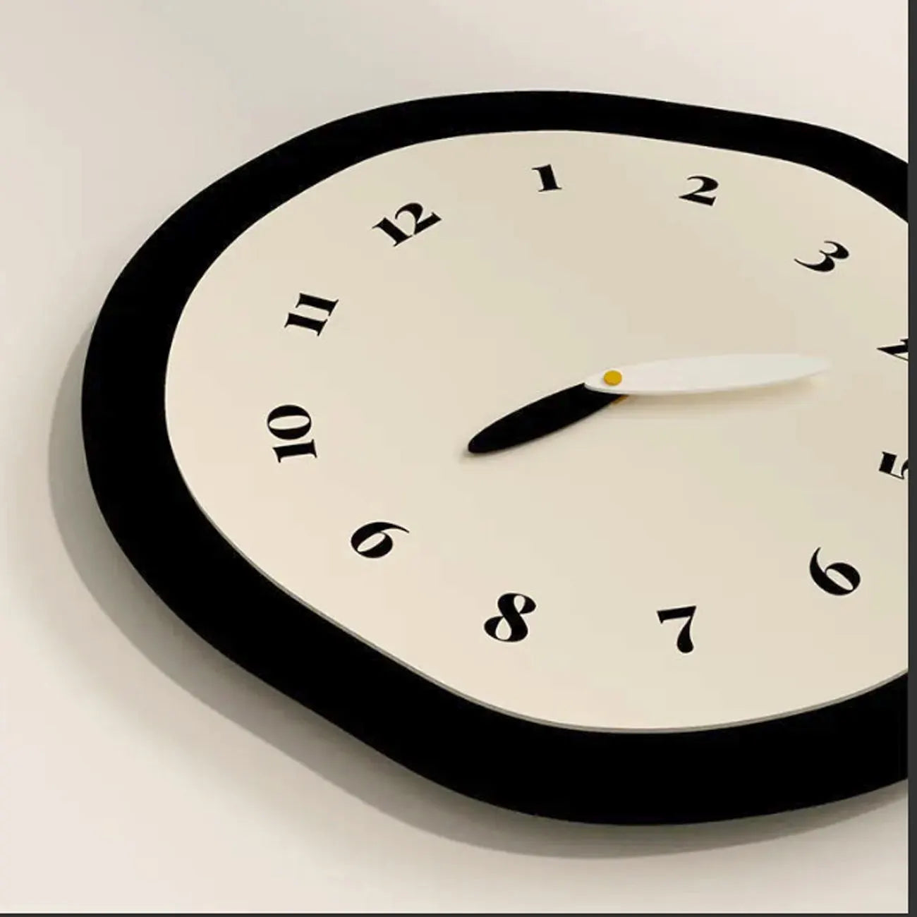 SilentClock - Moderne elegance Lydløst vægur