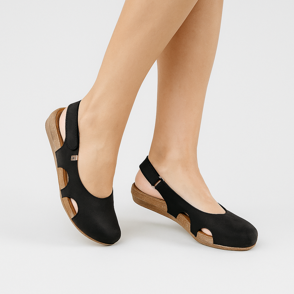 Bernadeth – Komfortable Slingback Sandaler med Udskæringsdetaljer og Korksål
