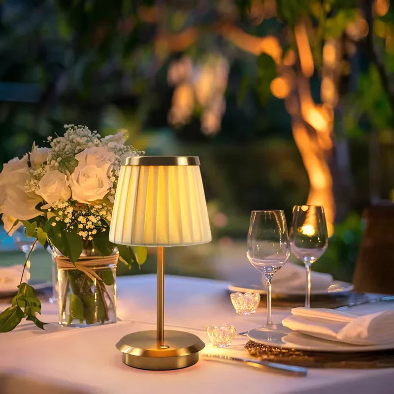 LumeSoft - Elegant bordlampe med blød glød