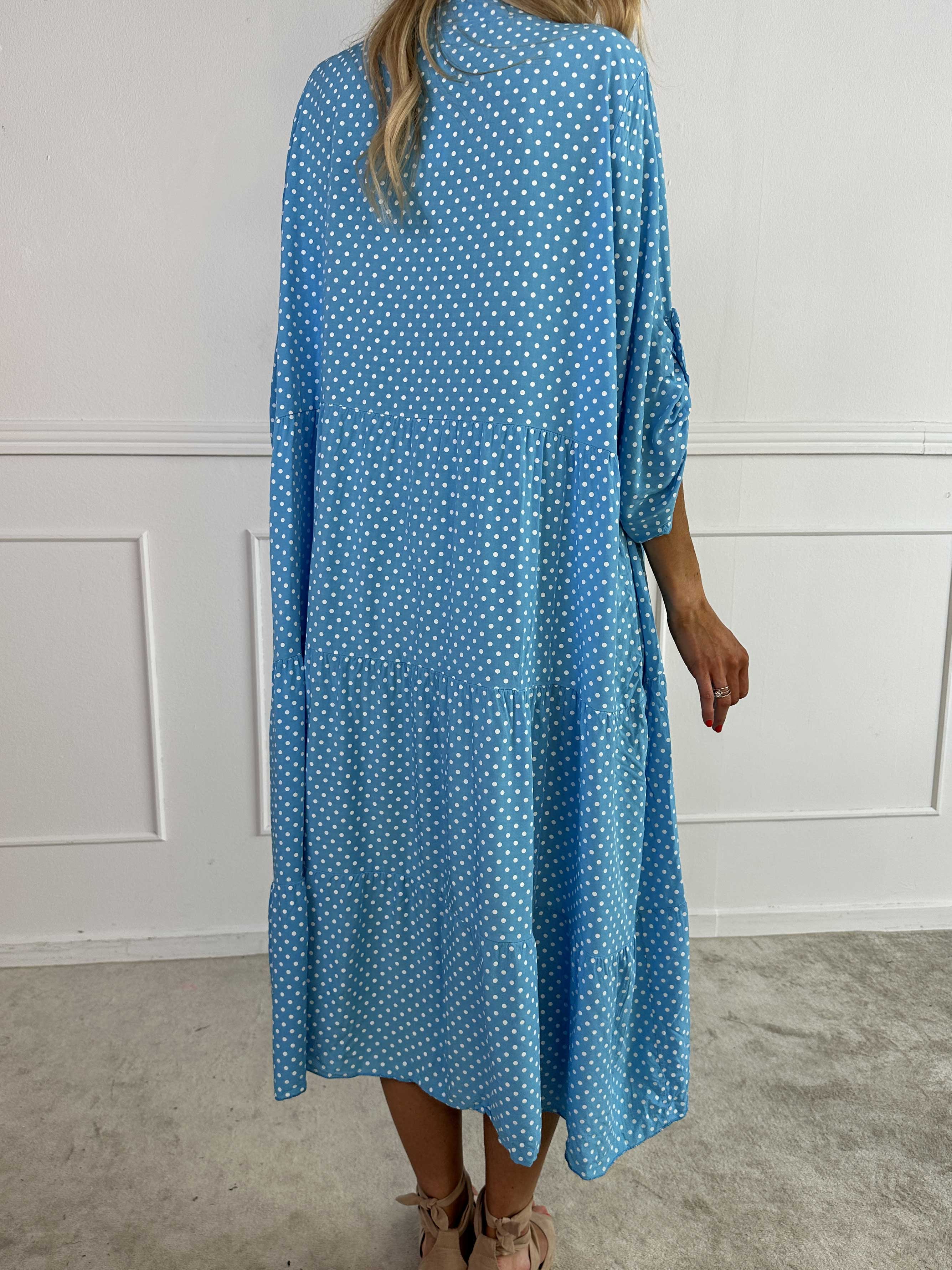 Margareth - Elegant Prikket Midikjole