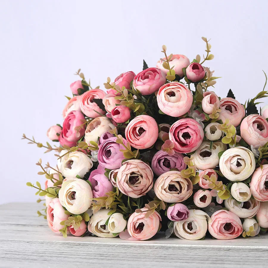 BloomLuxe – Elegant kunstig Ranunculus-blomsterindretning