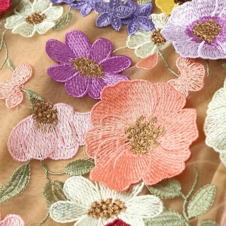 Florenda - Broderet blomstret gennemsigtig minikjole