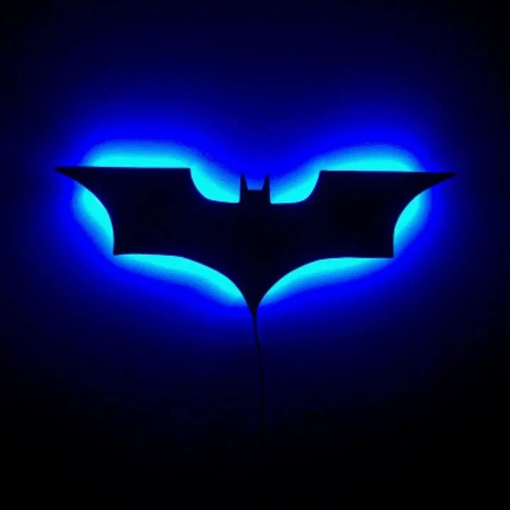 Batmanaura - fjernstyret LED Batman-lampe