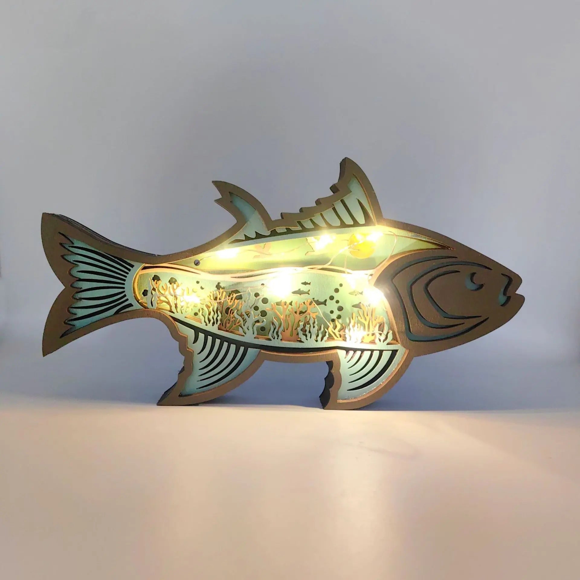 OceanGlow Oplyst Muslingeskal & Fiskedekoration – Havinspireret Kunst