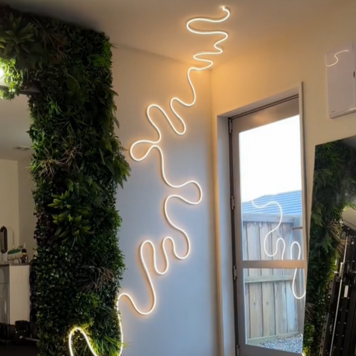EcoGlow - Fleksibel LED-lysstrimmel til dynamisk atmosfære i hjemmet