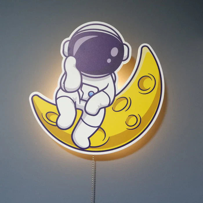 AstroLight - Astronaut-væglampe med et magisk touch