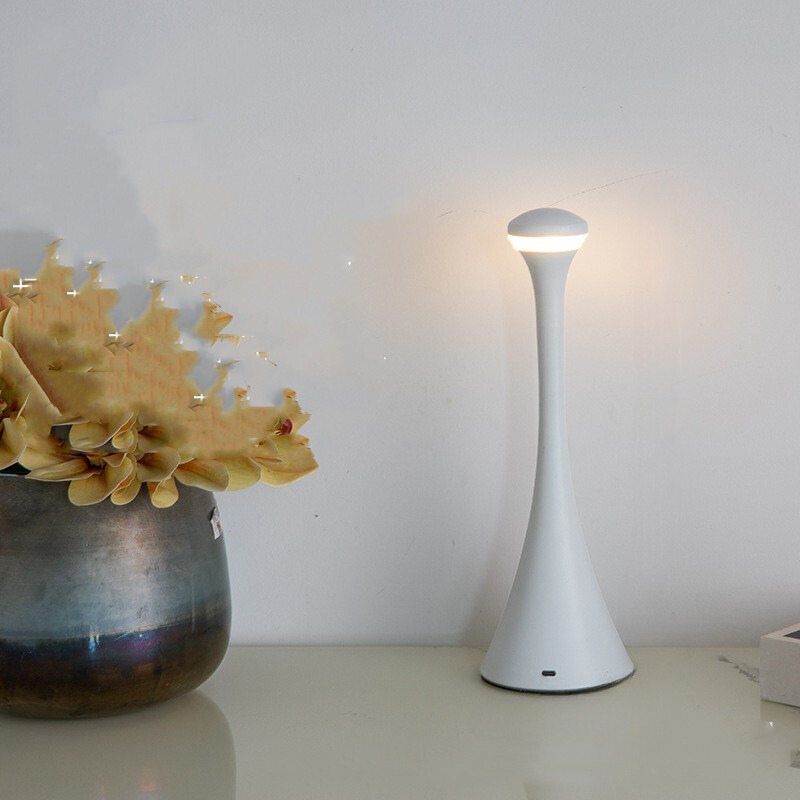 EvoLuxe Trådløs Bordlampe – Stilfuld Belysning med Touch-Dæmpning