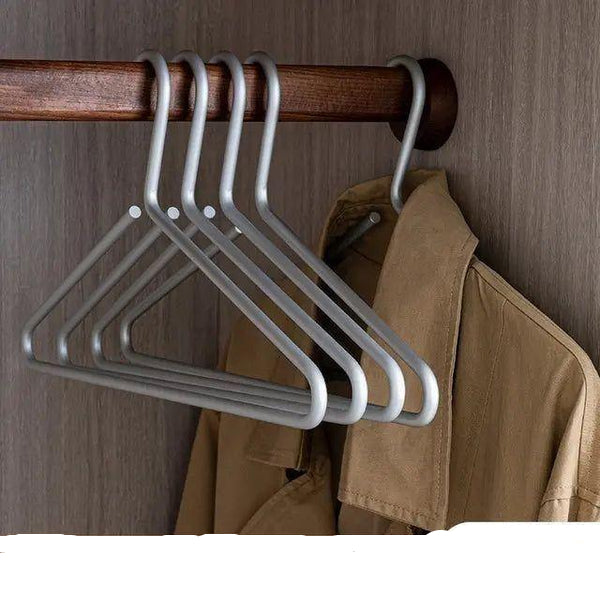 HangerSet - slanke moderne metalbøjler (4+1 stykker)