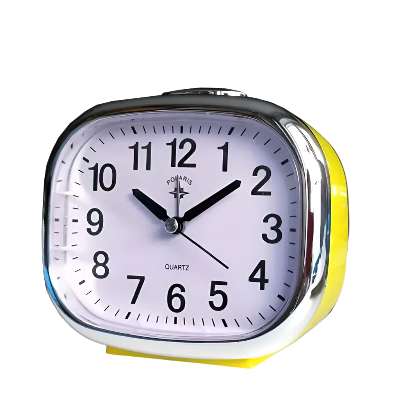 TimeSquare- Retro Vækkeur med Kvadratisk Urskive og Klassisk Stil