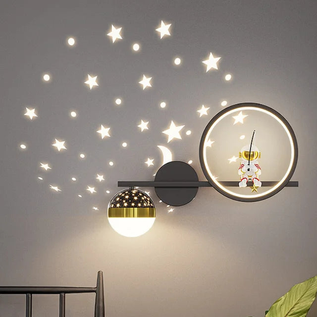 Aurora moderne lampe med blød belysning
