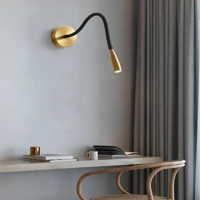 LumaFlex – Moderne justerbar LED-læselampe