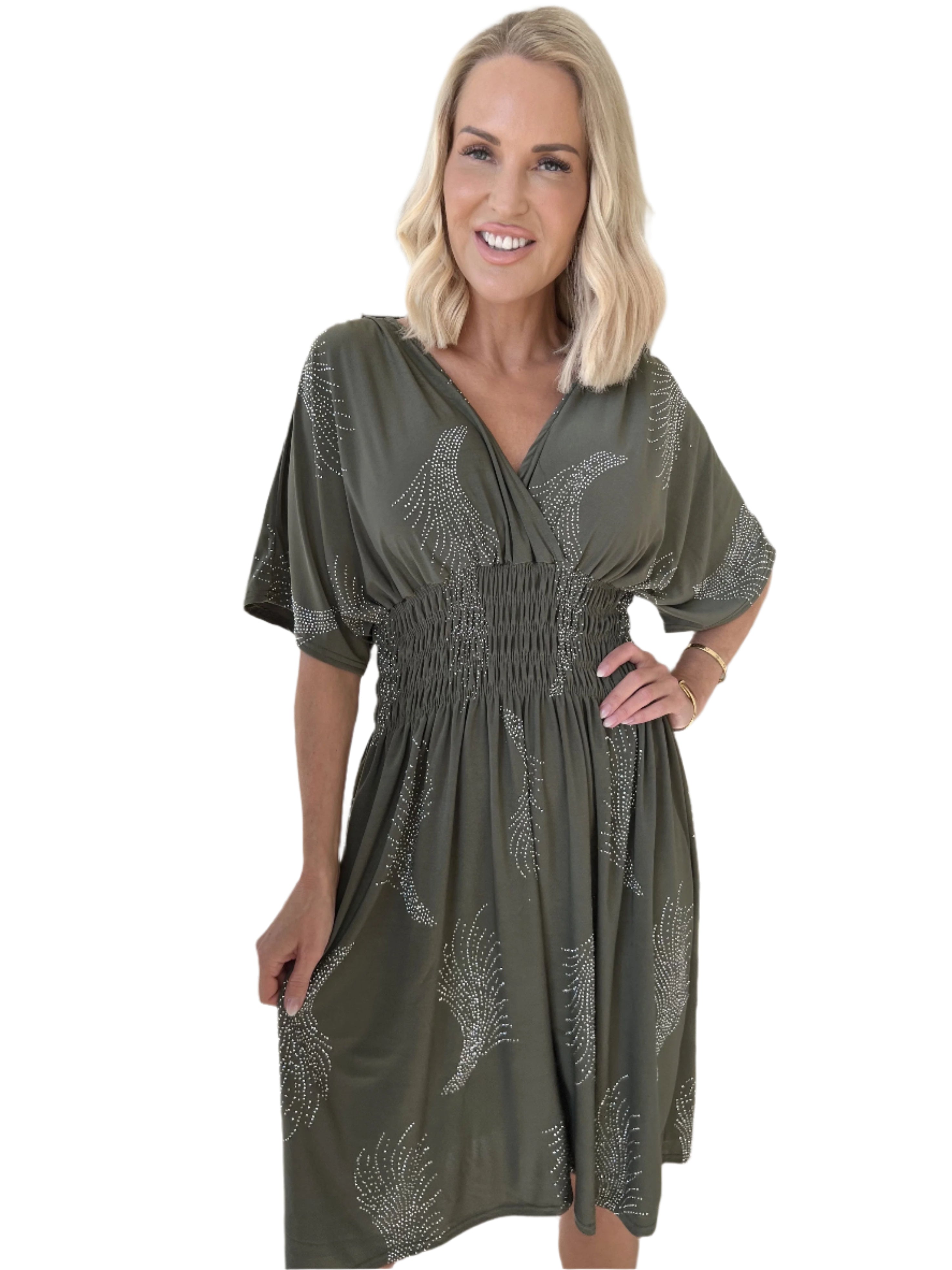 Adeline - Boho-Inspireret Midikjole med Smocktalje